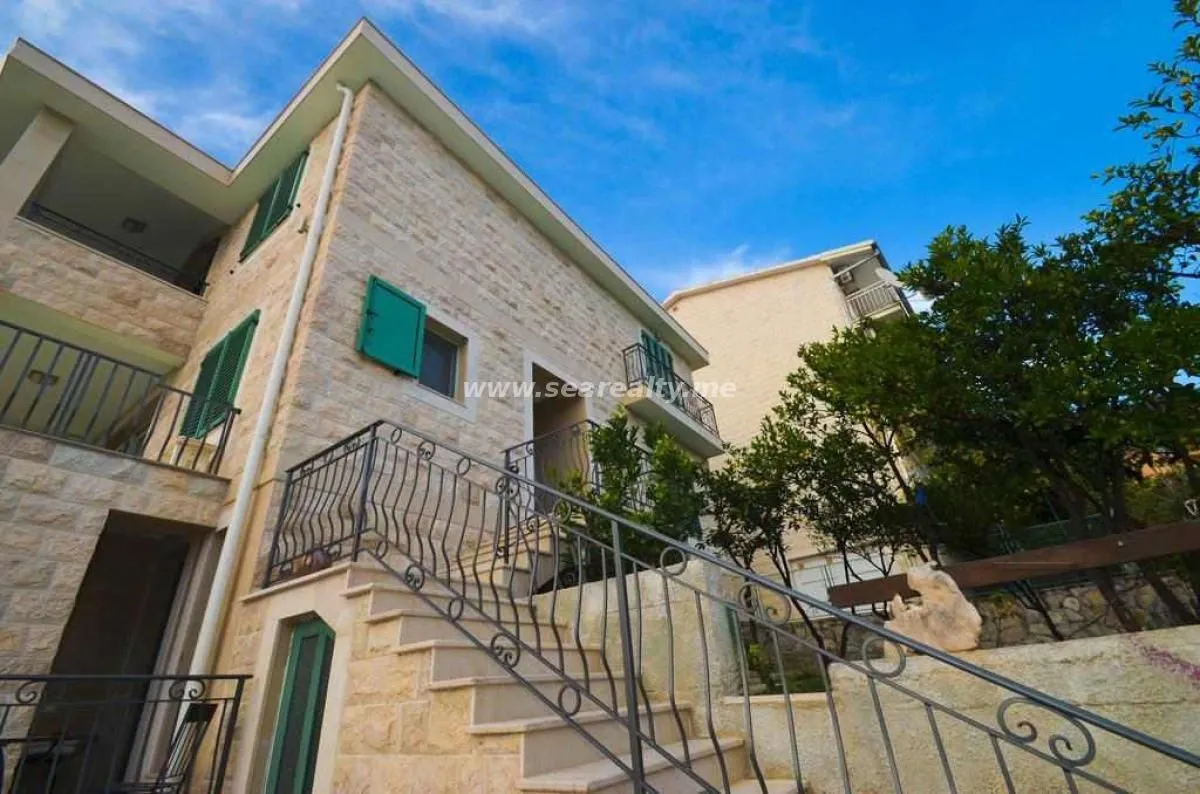 Prodaja, kuća, 105m², Tivat, Crna Gora