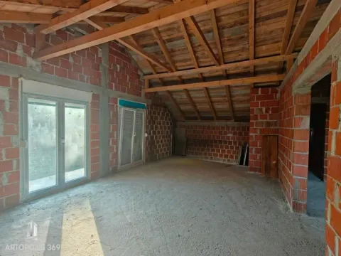 Sale, house, 150m², Kaludjerica, Grocka - image 10