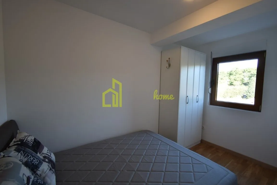 Izdavanje, jednosoban stan, 33m², Centar, Podgorica
