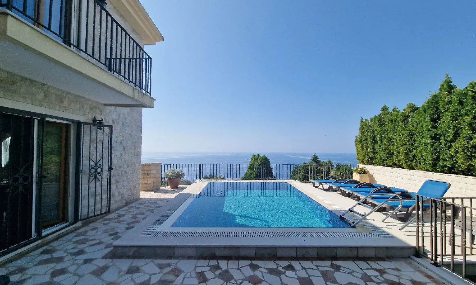 Sale, house, 300m², Reževići, Budva