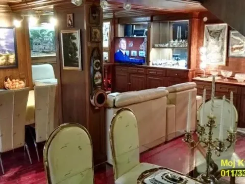 Prodaja, četvorosoban stan, 142m², Zemun Centar, Zemun Sve Podlokacije - image 3