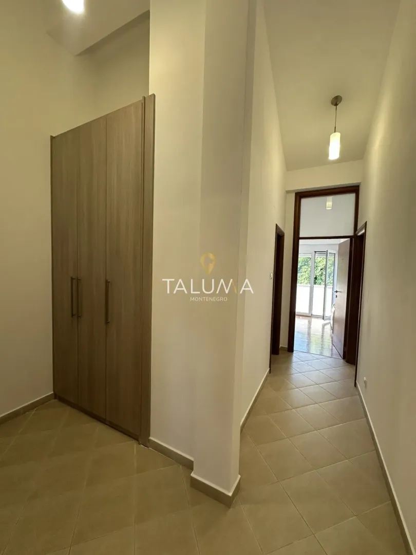 Rent, two bedroom apartment, 70m², Momišići, Podgorica