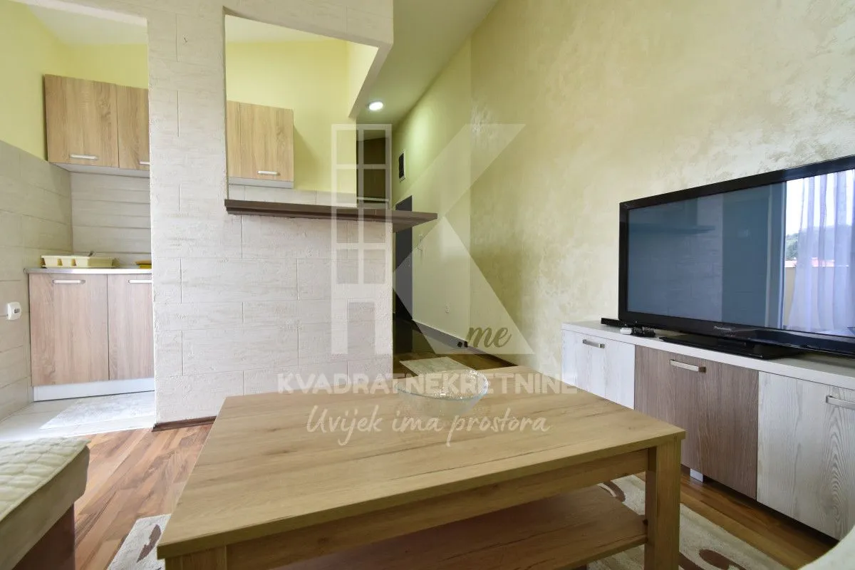 Rent, one bedroom apartment, 37m², Drač, Podgorica