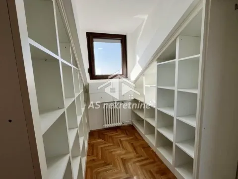 Prodaja, kuća, 252m², Zvezdara Sve Podlokacije, Beograd - image 17