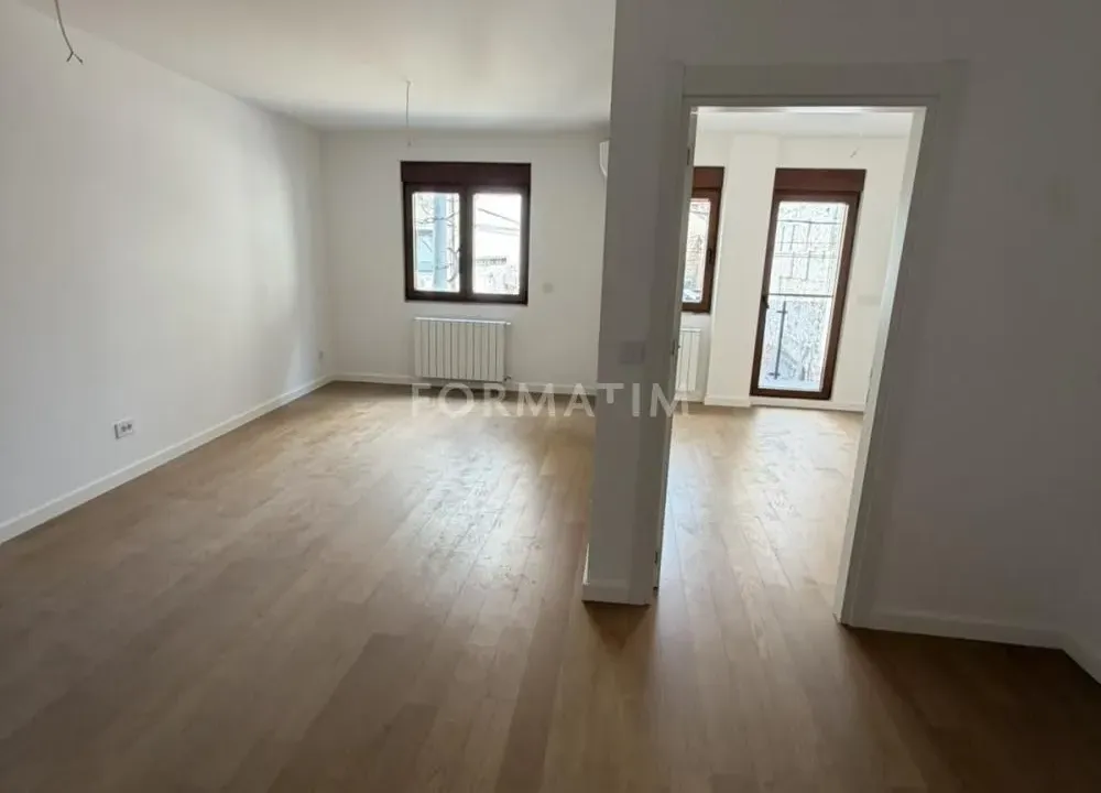Rent, two bedroom apartment, 47m², Đeram Pijaca, Beograd