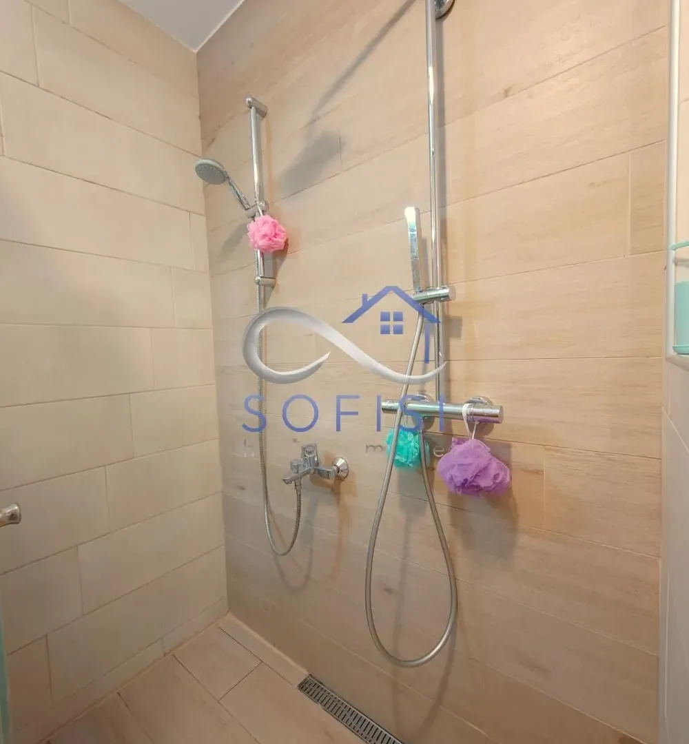 Izdavanje, trosoban stan, 68m², Adamovićevo Naselje, Novi Sad Sve Podlokacije
