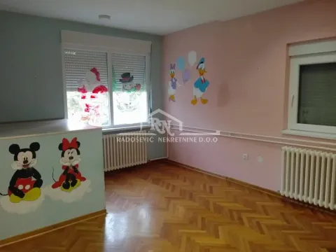 Izdavanje, poslovni prostor, 170m², Vidikovački venac, Rakovica - image 11
