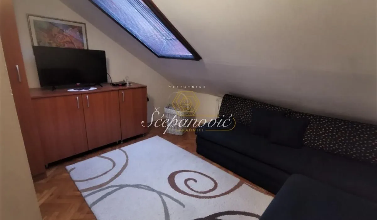 Prodaja, petosoban stan, 121m², Nova Detelinara, Novi Sad Sve Podlokacije