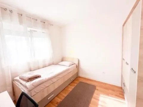 Izdavanje, dvosoban stan, 62m², Zabjelo, Podgorica - image 4