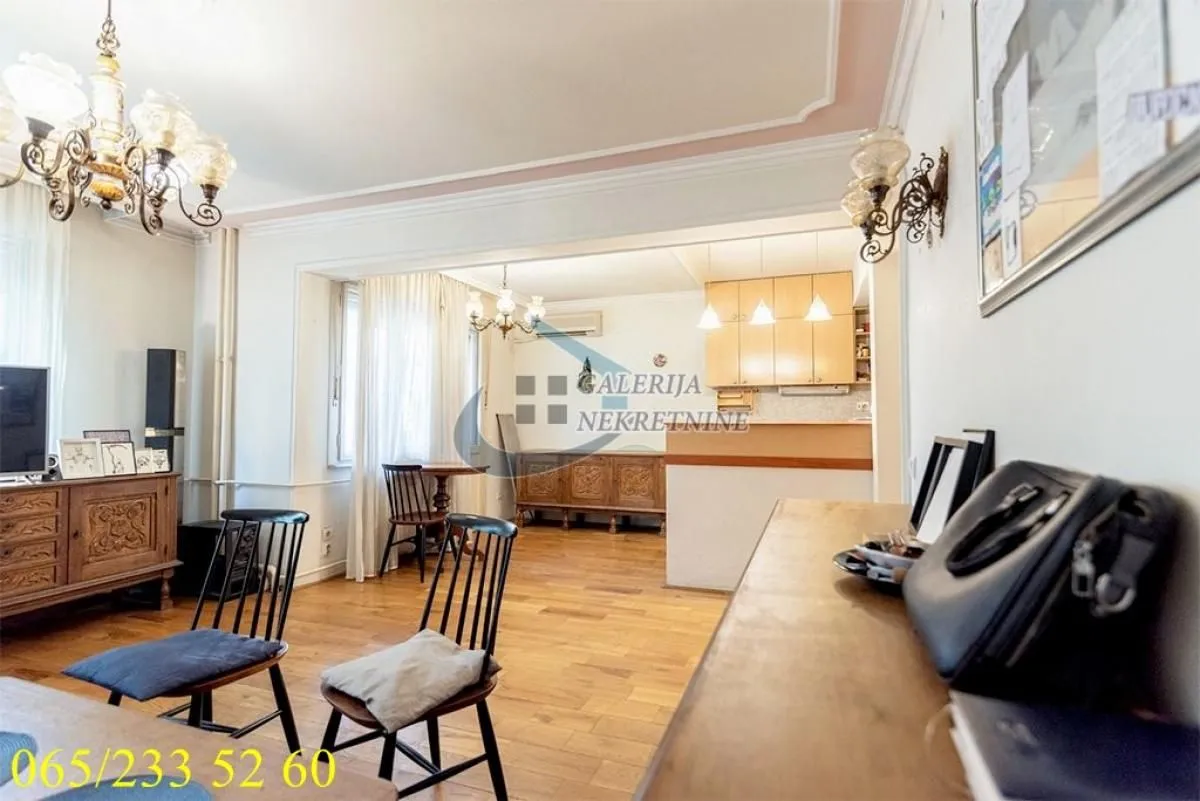 Prodaja, dvosoban stan, 64m², Vračar Sve Podlokacije, Beograd