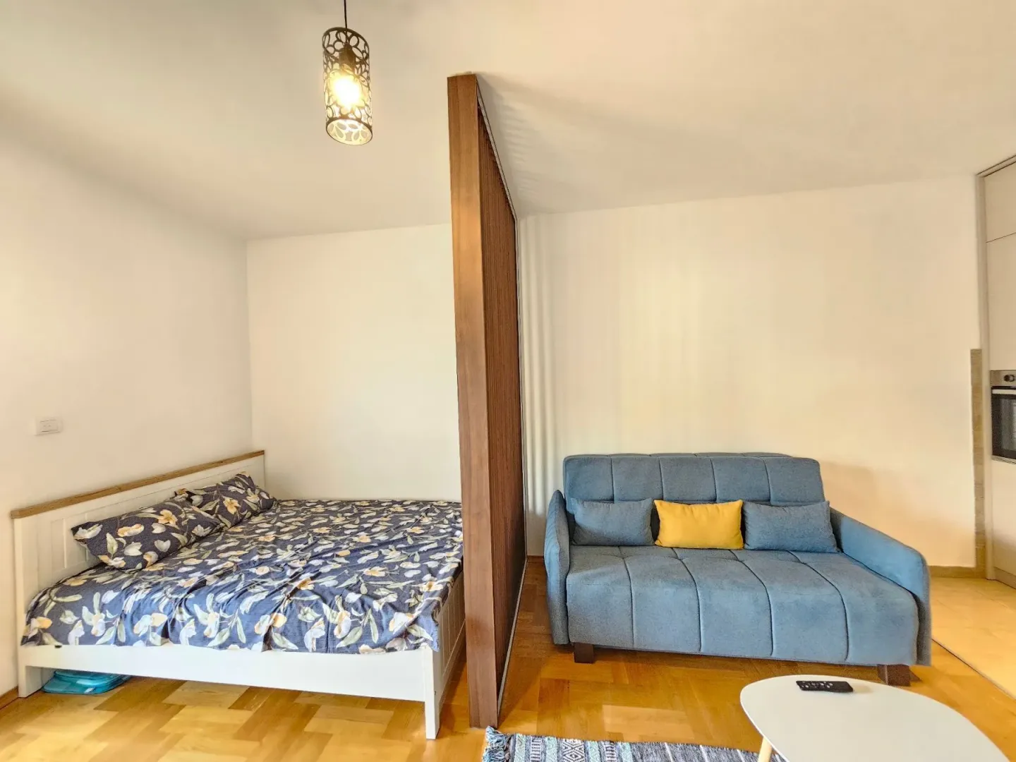 Rent, studio apartment, 42m², Bečići, Budva