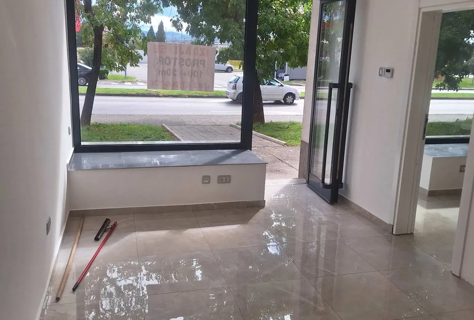 Izdavanje, poslovni prostor, 240m², Autobuska stanica, Podgorica