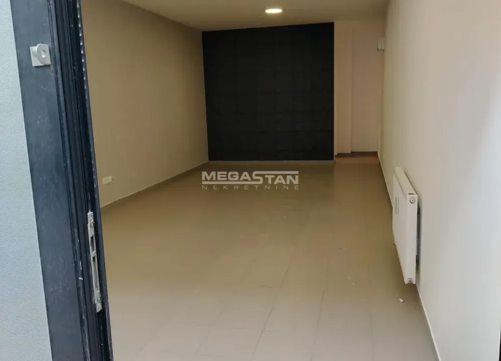 Rent, office space, 35m², Karaburma, Palilula Sve Podlokacije
