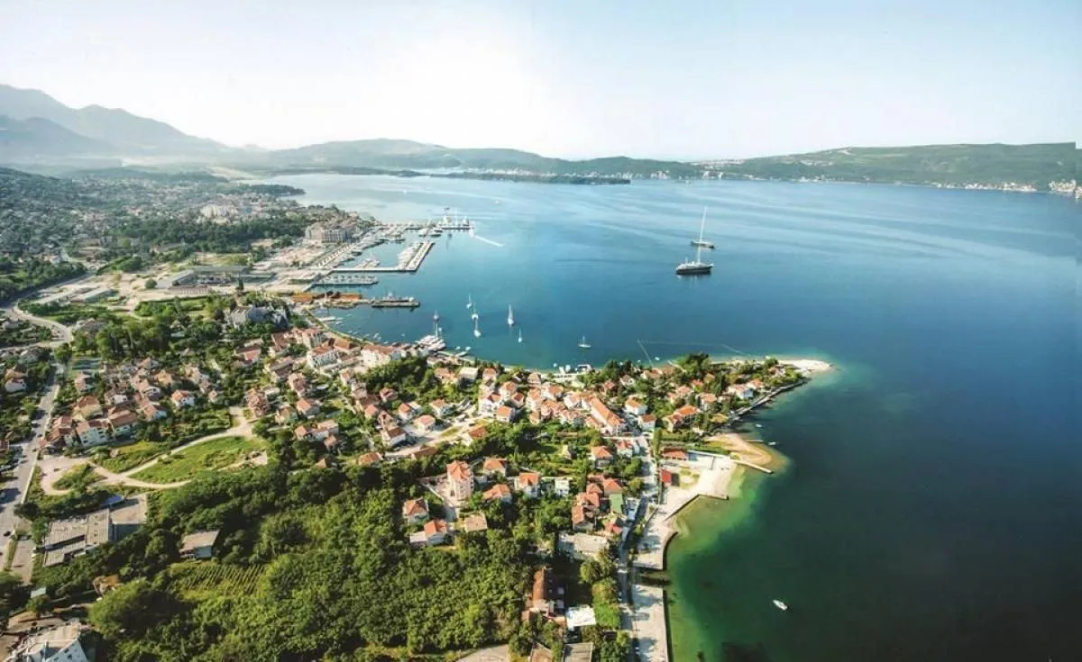 Sale, one bedroom apartment, 42m², Tivat, Crna Gora