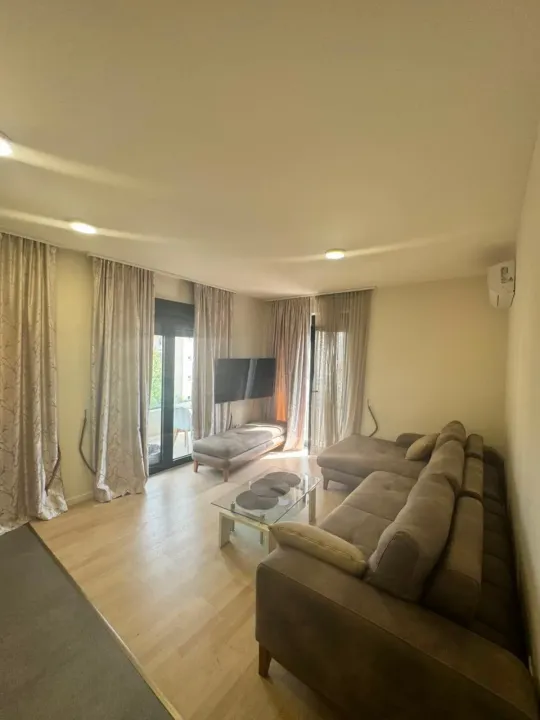 Prodaja, dvosoban stan, 60m², Centar, Budva