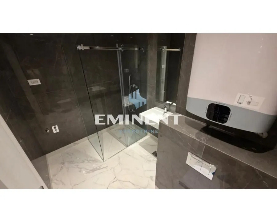 Prodaja, trosoban stan, 94m², Crveni Krst, Beograd