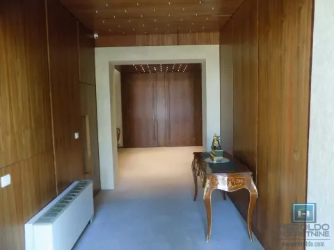 Izdavanje, poslovni prostor, 270m², 7. juli, Paraćin - image 20