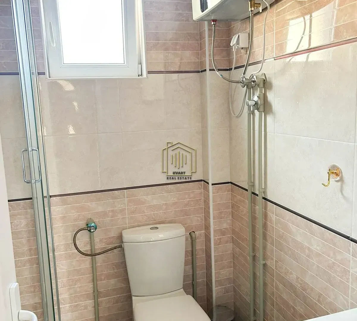 Izdavanje, jednosoban stan, 40m², Murtovina, Podgorica