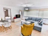 Daily-rent, two bedroom apartment, 74m², Budva, Crna Gora - image 6