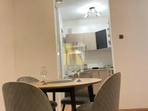 Izdavanje, jednosoban stan, 40m², Bulevar Evrope, Novi Sad Sve Podlokacije - image 4