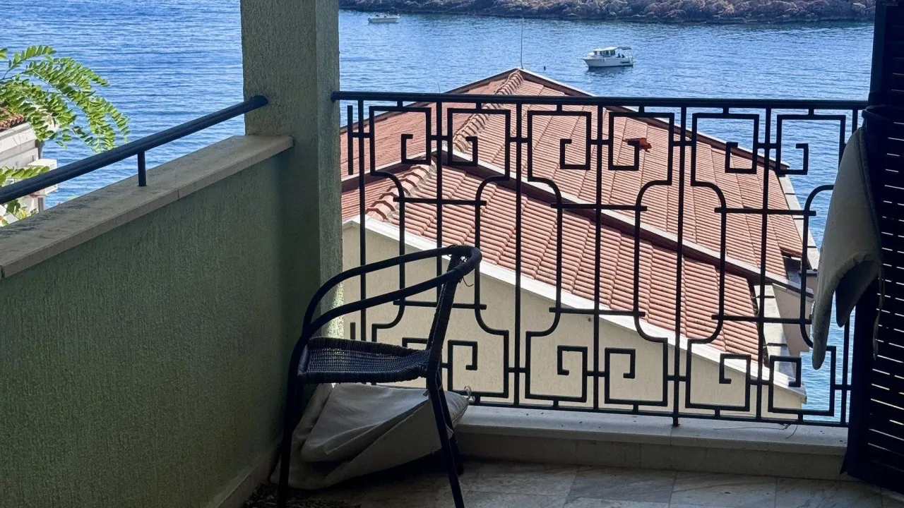 Sale, apartment, 89m², Sveti Stefan, Budva
