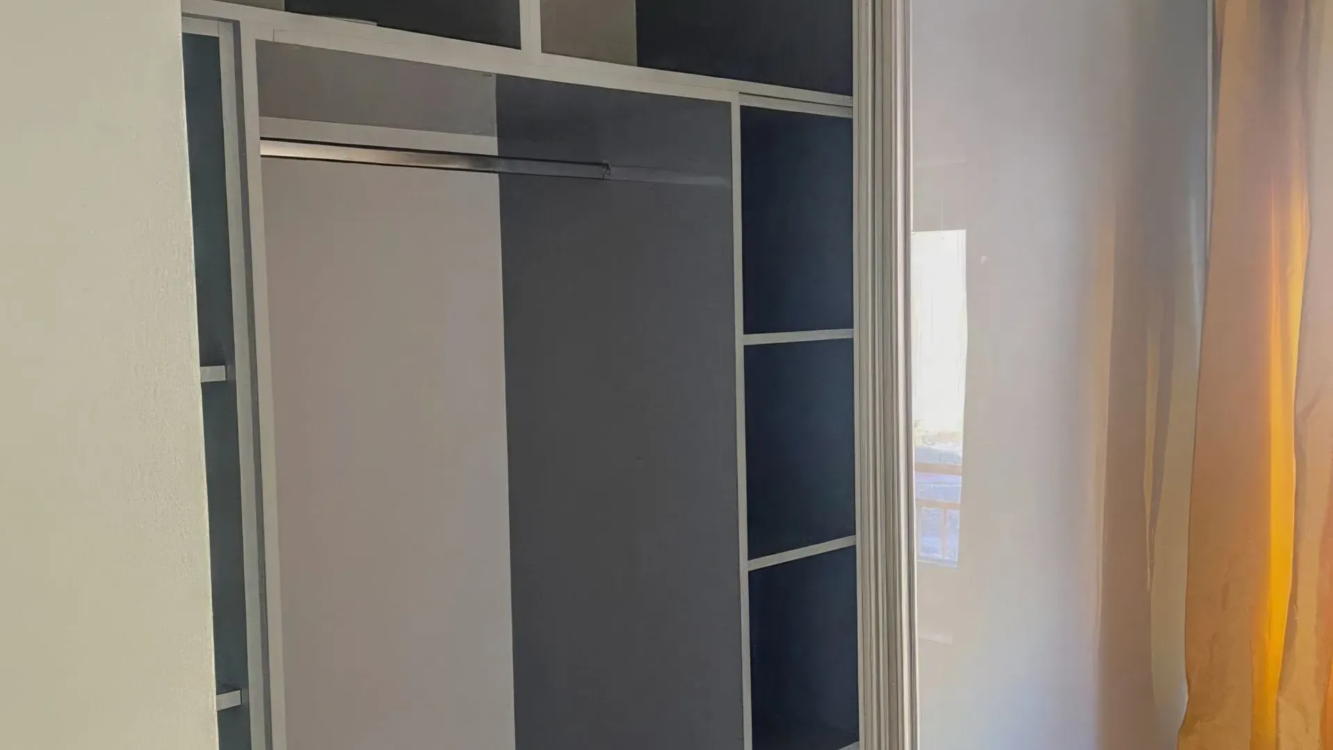 Izdavanje, dvosoban stan, 96m², Centar, Herceg Novi