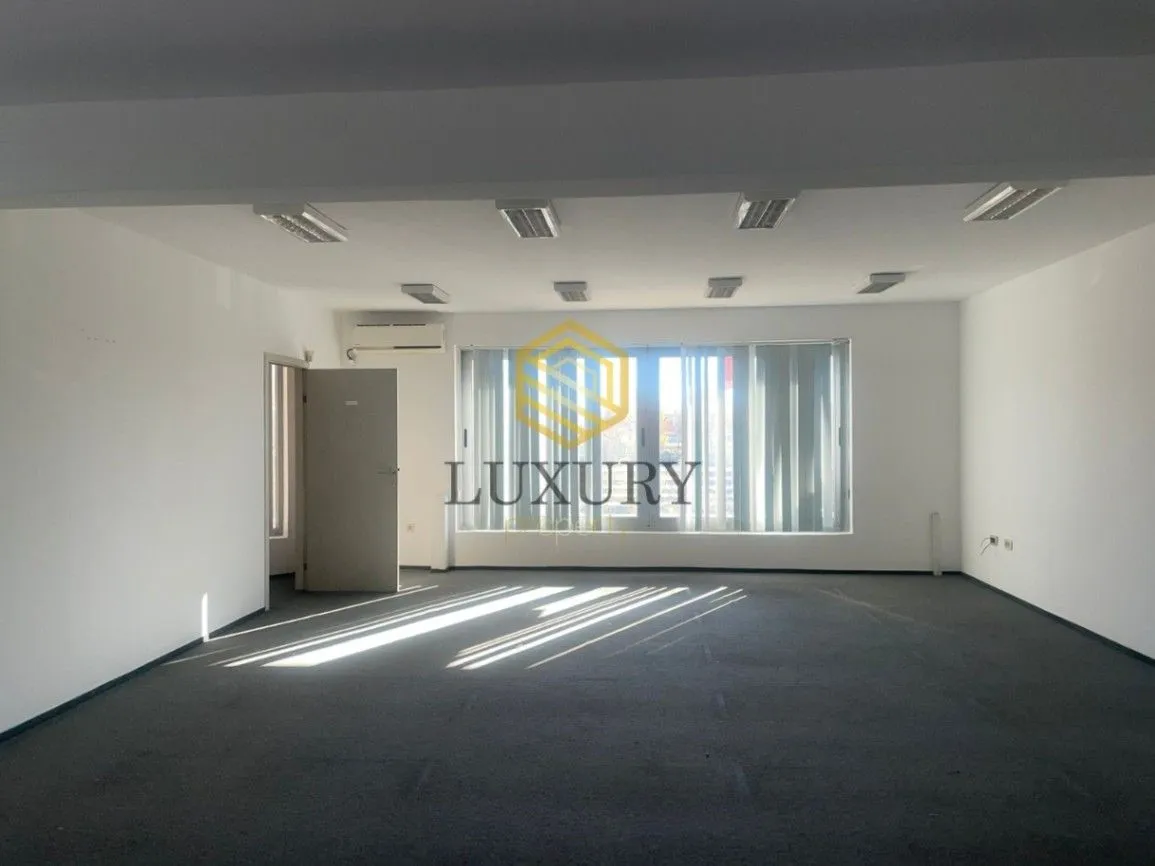 Rent, office space, 160m², Kod Big Fashion-a, Podgorica