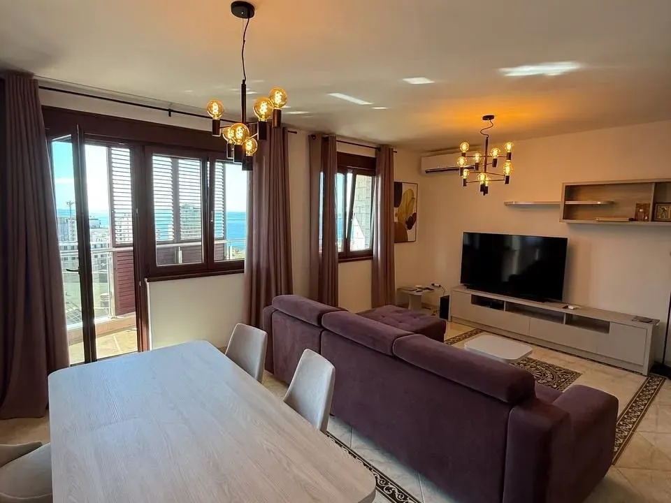 Rent, two bedroom apartment, 120m², Bečići, Budva