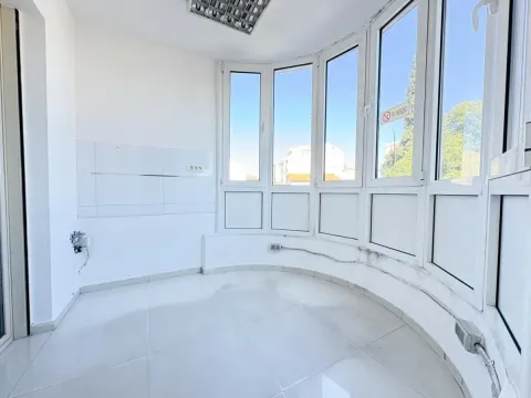 Rent, office space, 42m², Ljubović, Podgorica - image 3