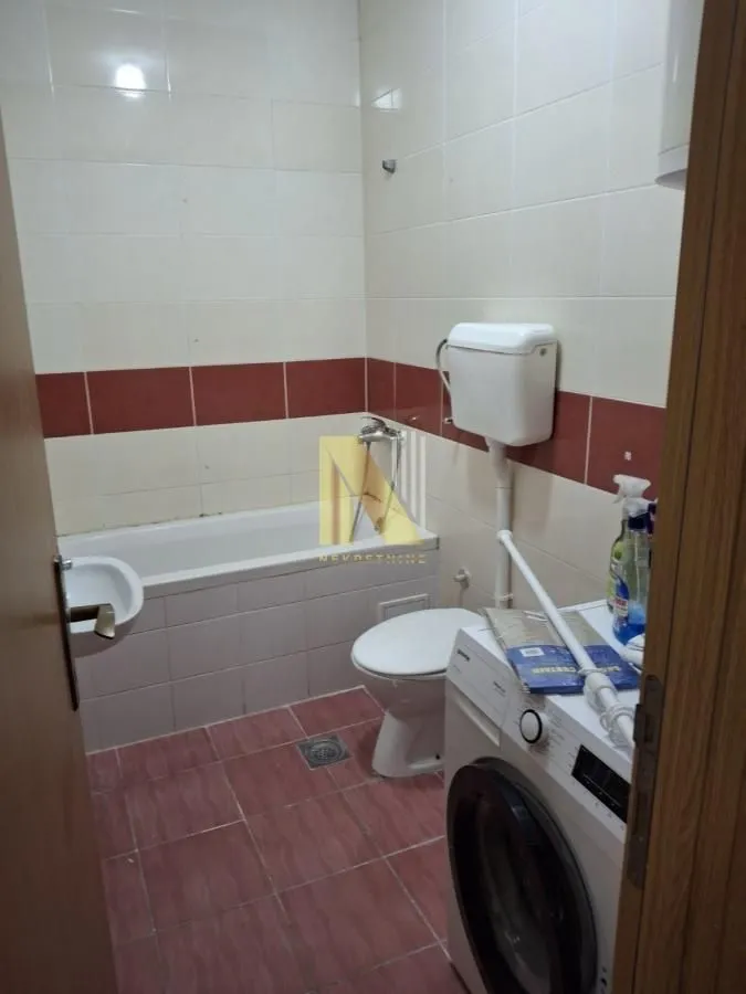 Izdavanje, dvosoban stan, 43m², Novo naselje, Novi Sad