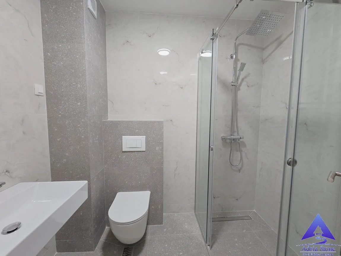 Prodaja, dvosoban stan, 66m², Rozino, Budva