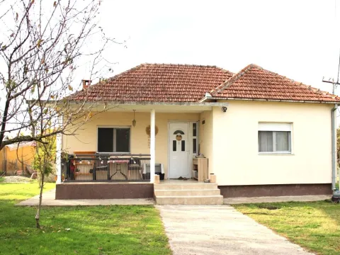 Prodaja, kuća, 77m², Zeta, Podgorica - image 2
