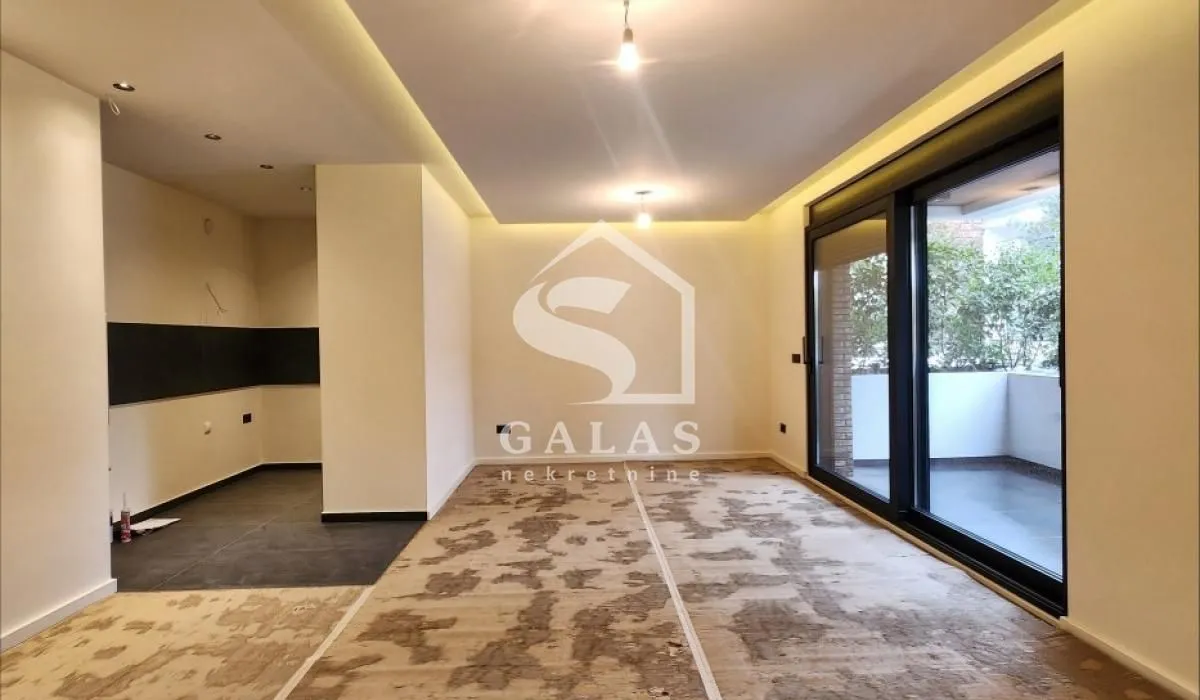 Sale, three bedroom apartment, 121m², Autokomanda, Voždovac Sve Podlokacije