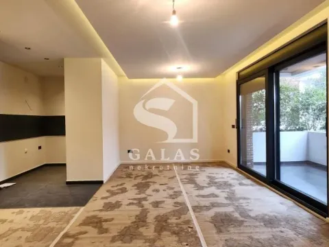 Sale, three bedroom apartment, 121m², Autokomanda, Voždovac Sve Podlokacije - image 2