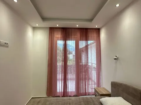 Rent, one bedroom apartment, 42m², Centar, Tivat - image 7