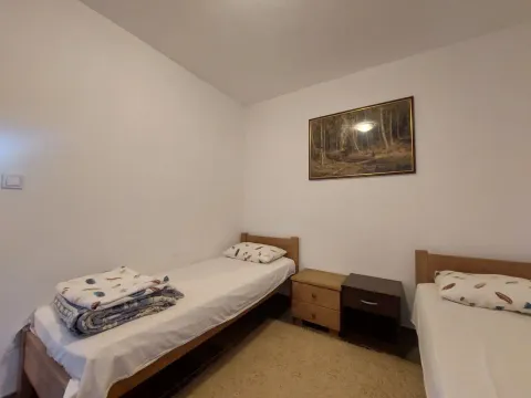 Rent, one bedroom apartment, 50m², Radanovići, Kotor - image 6