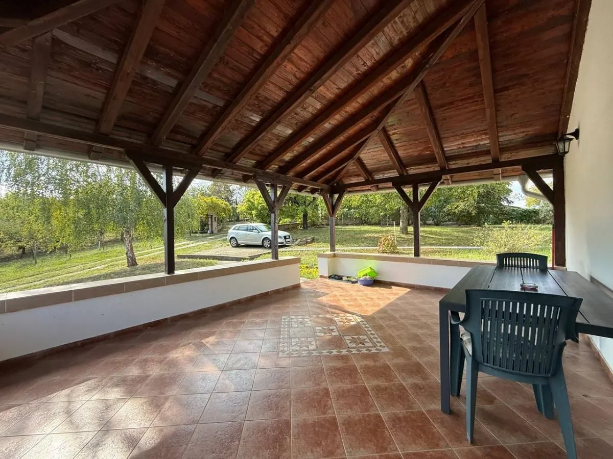 Sale, house, 204m², Bocke, Petrovaradin