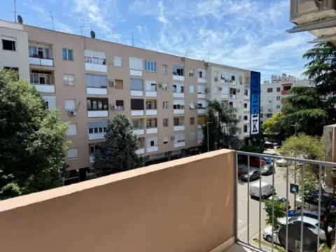 Izdavanje, jednosoban stan, 40m², Preko Morače, Podgorica - image 8