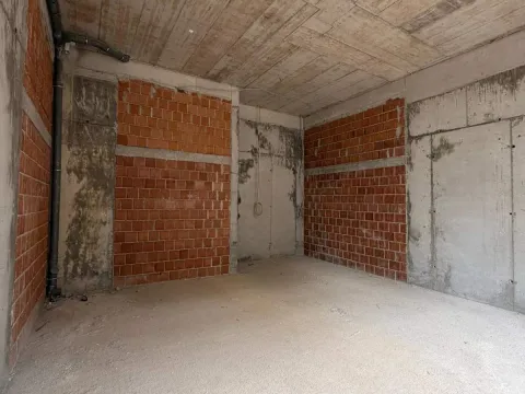 Sale, office space, 42m², New City, Podgorica - image 2