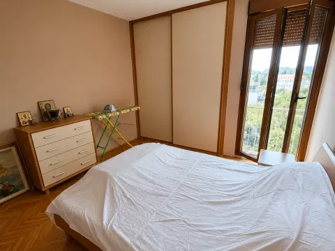 Rent, two bedroom apartment, 65m², Pejton, Podgorica - image 8