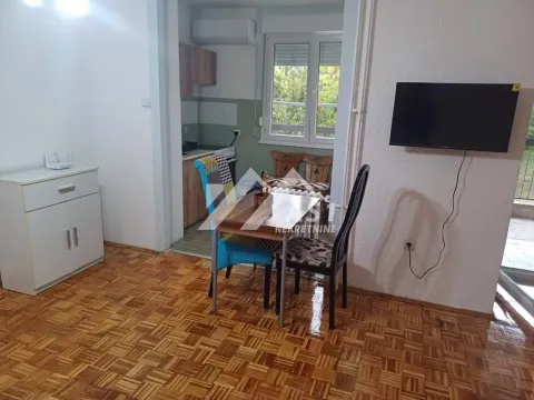 Izdavanje, trosoban stan, 80m², Novo naselje, Novi Sad - image 5