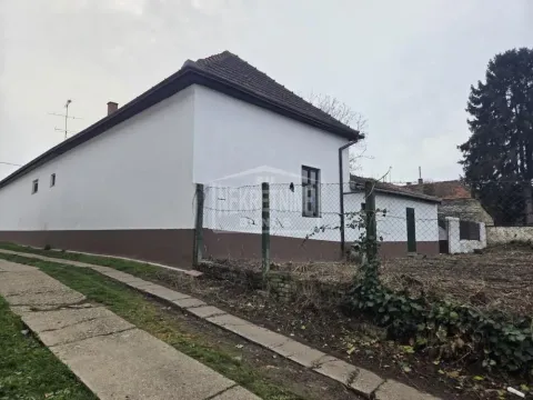 Prodaja, kuća, 220m², Bajmok, Subotica - image 2