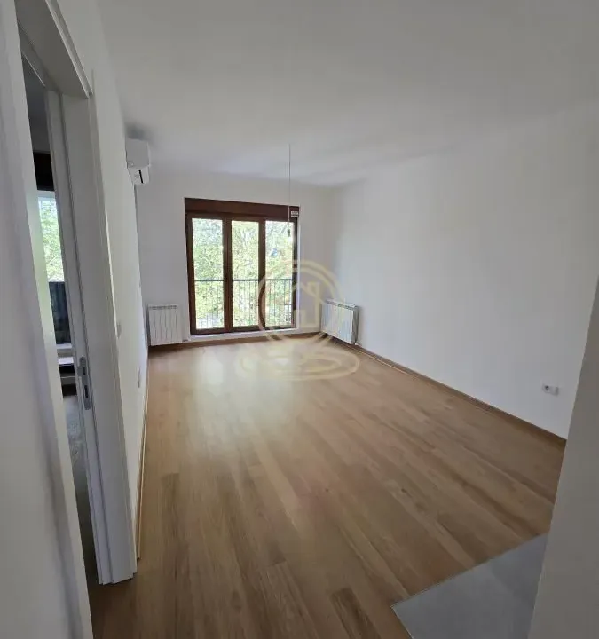 Rent, three bedroom apartment, 55m², Zemun Sve Podlokacije, Beograd