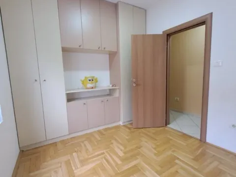 Izdavanje, dvosoban stan, 65m², City Kvart, Podgorica - image 3