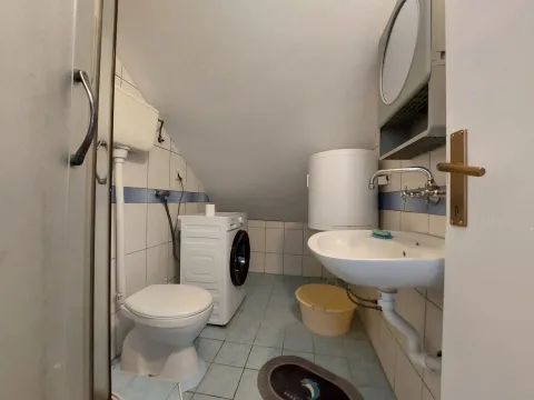 Rent, two bedroom apartment, 70m², Kalimanj, Tivat - image 11
