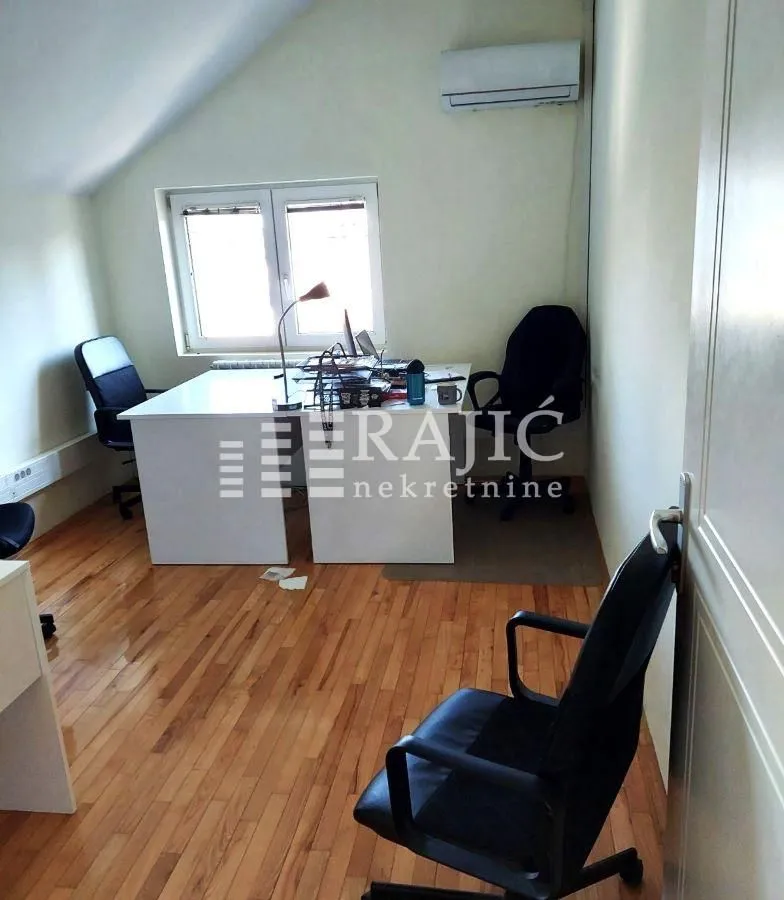 Rent, house, 550m², Uciteljsko Naselje, Zvezdara Sve Podlokacije