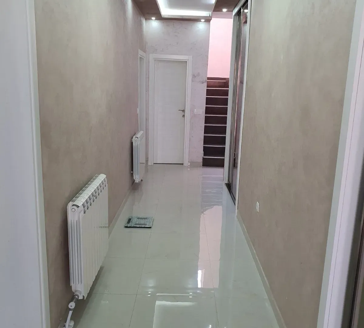 Prodaja, kuća, 260m², Gornja Gorica, Podgorica