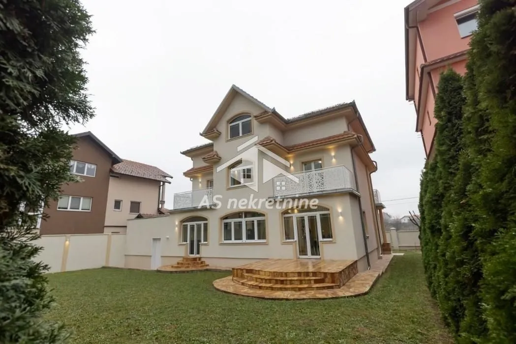 Izdavanje, kuća, 417m², Jajinci, Voždovac Sve Podlokacije