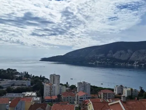 Prodaja, dvosoban stan, 85m², Topla, Herceg Novi