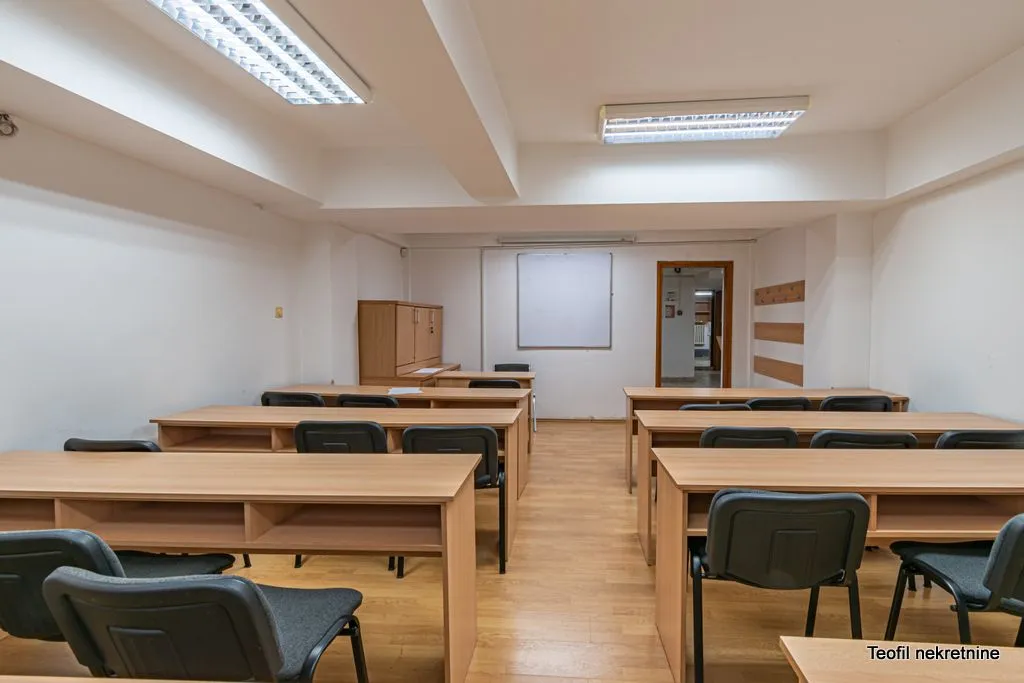 Sale, office space, 535m², Banovo Brdo, Beograd